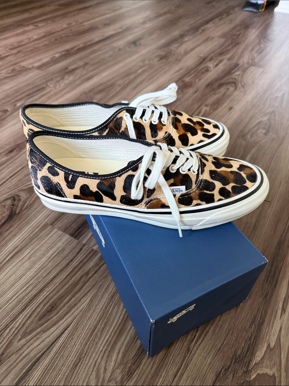 Vans Leopard Print Authentic 44 - Picture 3 of 5